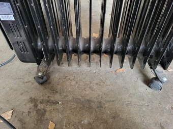 Olejový radiátor Sencor SOH 3313BK černý - 3