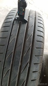Prodám 2 x letní pneu Maxis 215/65/17 - 3