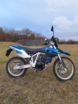 Yuki 125i SG - 3