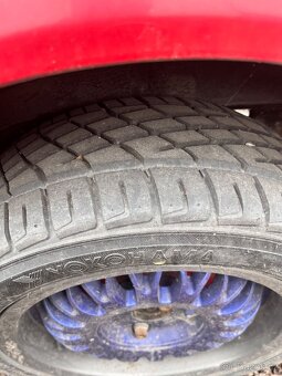 Prodám alu kola s celoročním pneu 165/60 R14 a 185/50 R14 - 3