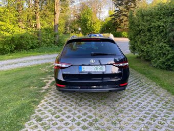 SKODA SUPERB III COMBI 2.0TDI-110KW PANORAMA NAVI LED - 3