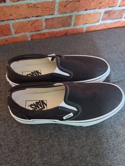 Dámské tenisky Vans Classic Slip-On - 3