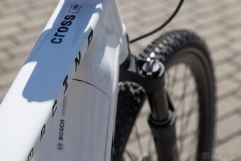 KTM Macina Cross 720, bílá, lepší verze SMART, vel.XL - 3