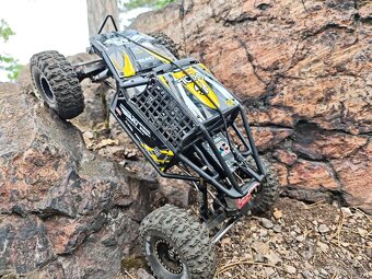 RC auto Axial Capra 4WS ( 2025 ) - 3