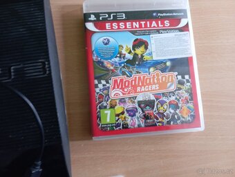 Playstation 3+Ovladač+4Hry+Nabíječka na ovladač - 3