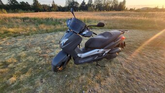 Yamaha xmax 125 - 3