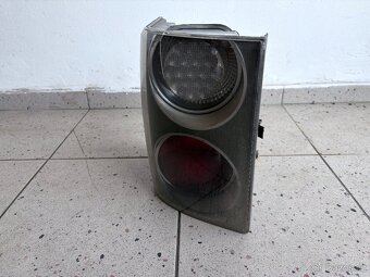 Zadní lampa Range Rover L322 - drobné poškození - 3