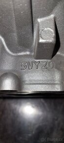 Hlava válců Yamaha FZ1 06 - 3