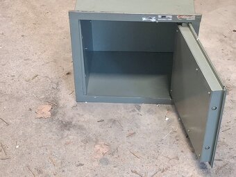 Prodám trezor do zdi Zn. Kovona - 3