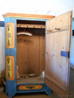 Malovaná skříň - 3