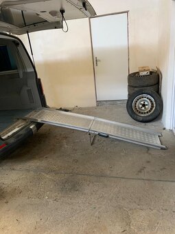 VOLKSWAGEN TRANSPORTER T6/T5 - 3