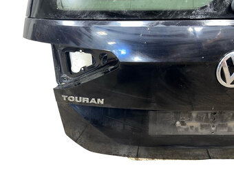 Páté dveře černá metalíza LC9X VW Touran 5T r.v. 2016 - 3