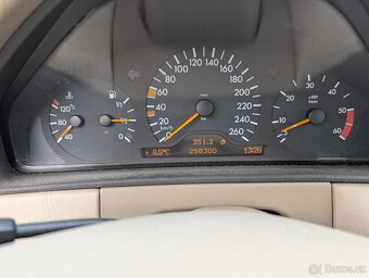 Mercedes E 300td om 606 - 3