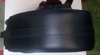 KOŽENÉ BRAŠNY - NOVÉ - 3