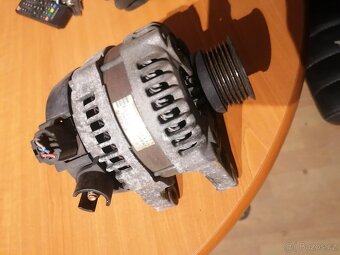 Alternátor 1.6 tdci 80kw 2007 - 3