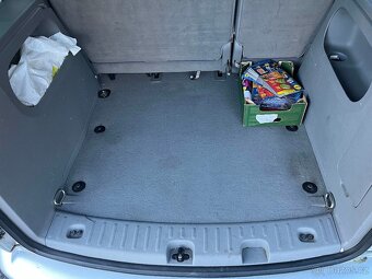 VW Caddy 7 míst - 3