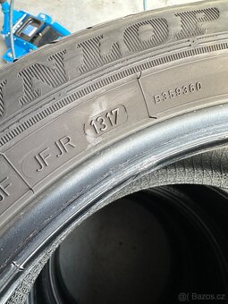 Dunlop 205/55R16 - 3