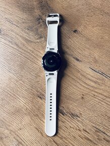 Prodám SAMSUNG Galaxy Watch 6, 40 mm, LTE, zlaté - 3