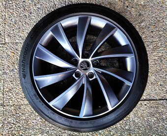 Alu kola originál Škoda Superb III 5x112 R18 Pegasus - 3