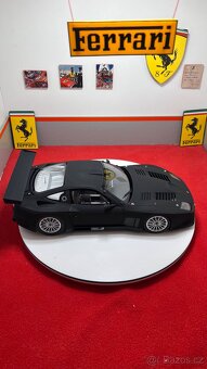 Ferrari 575 GTC 1:18 Kyosho - 3
