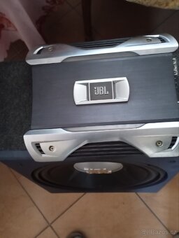 Subwoofer JBL zesilovač JBL - 3