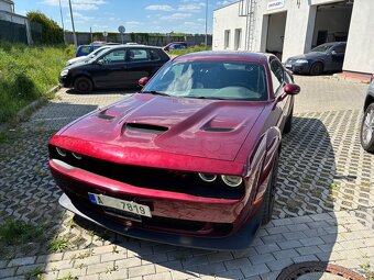 Dodge Challenger 6,4 SRT Widebody - 3