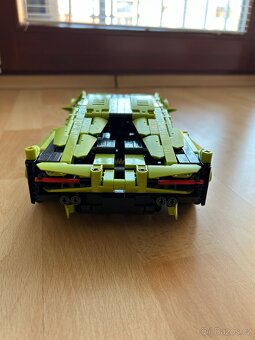 Auto s elektrickým pohonem a dálkovým ovládáním - 3
