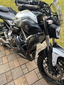 Yamaha MT 07 - 3