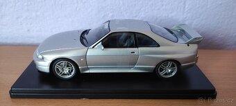 Modely aut 1/24 - NISSAN (Whitebox, Welly) - 3