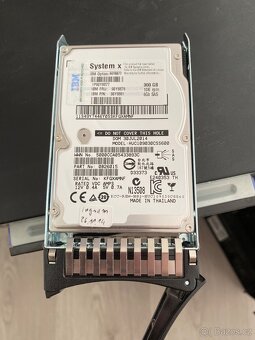 Lenovo System x3500 M4 7383 - 3