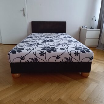 Postel s úložným prostorem. - 3
