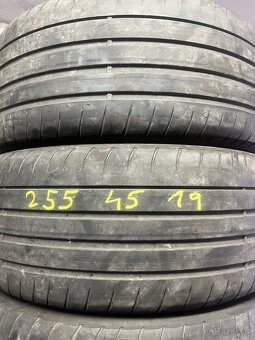 255/45/19 GOODYEAR EAGLE F1 - 3