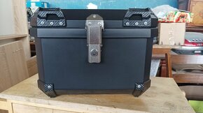 Parádní TOPcase 45 l .. NOVÝ .. včetně montážní sady - 3