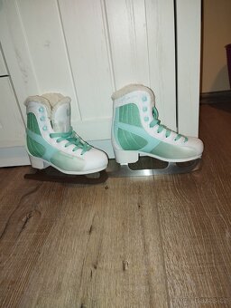 Dívčí zimní brusle  vel  32 - 3