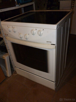 elektrický sporák gorenje na 230v ,šířka 60cm - 3