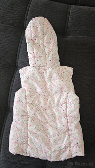 Dívčí vesta vel. 116 - 3