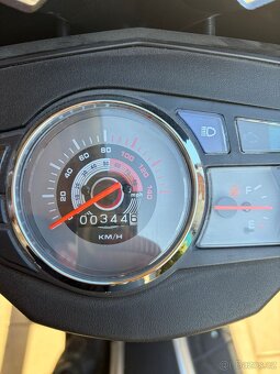 Skútr Maxon 125 - 3