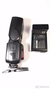 Predam externy blesk Quadralite pre Fuji - 3