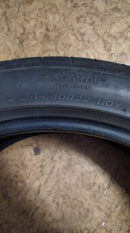 Letní pneu 285/40R22 - 3