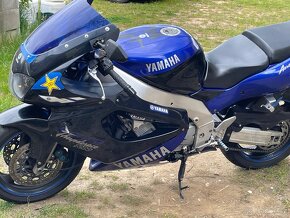 Yamaha yzf1000 Thunderace - 3