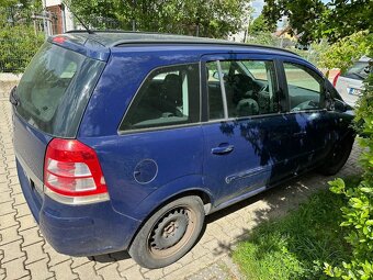 Opel zafira 1.6 16v ecotec 85kw 2008 - ztrácí se voda - 3