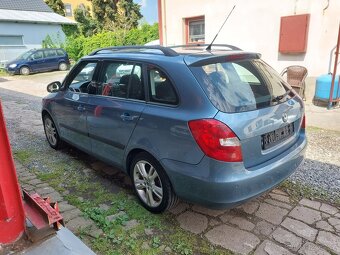 Škoda Fabia II, 1.4 mpi, 63 kW, 12/2007, koroze prahů - 3