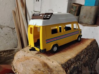 Auto + karavan Wader - 3