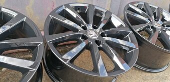 Alu kola 5X112 ,17, Octavia 3, Superb 2 - TOP STAV - 3