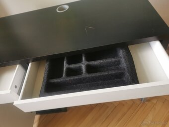 Pracovní stůl ikea MICKE - 3
