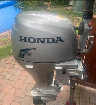 ZÁVĚSNY motor Honda BF 8D 2010 5,8KW - 3