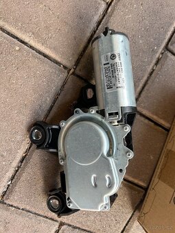 Motorek zadního stěrače Octavia 1 - 3