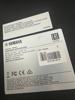 digitální piano Yamaha YPD 164 - 3