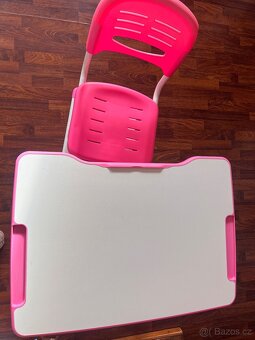 Rostoucí stůl + židle - 3