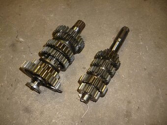 Aprilia Dorsoduro 750. Převodovka. rok 2012 - 3